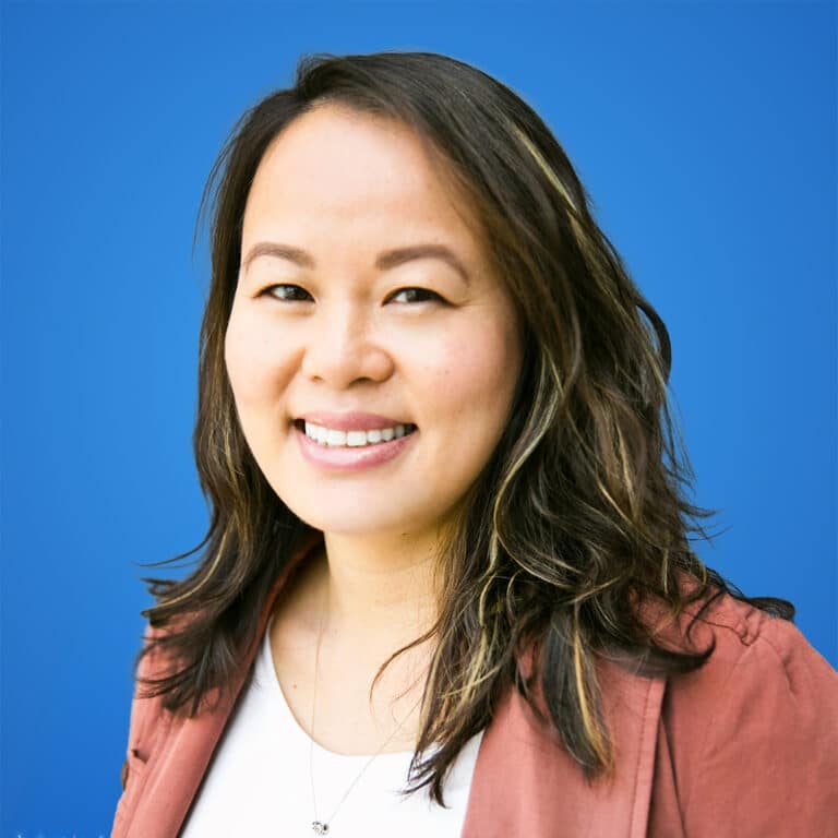 Lindy Hoang, O.D.